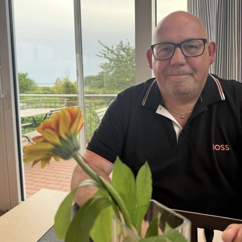 Solarreinigung, Plön, Schönberg, Rendsburg, Niebüll, Leck, Bredstedt, Dithmarschen, Büdelsdorf Photovoltaik Reinigung Mittelangeln Albersdorf, Albsfelde Alkersum Almdorf Alt Bennebek Alt Duvenstedt Alt Mölln Altenhof bei Eckernförde Altenholz Altenkrempe Altenmoor Alveslohe Ammersbek Appen, Kreis Pinneberg Arkebek Arlewatt Armstedt Arnis Arpsdorf Ascheberg (Holstein) Ascheffel Aukrug Aumühle bei Hamburg Ausacker Auufer Aventoft Averlak Aasbüttel Achterwehr Achtrup Aebtissinwisch Agethorst Ahlefeld-Bistensee Ahneby Ahrensbök Ahrensburg Ahrenshöft Ahrenviöl Ahrenviölfeld Bad Bramstedt Bad Oldesloe Bad Schwartau Bad Segeberg Badendorf, Holstein Bahrenfleth Bahrenhof, Holstein Bäk bei Ratzeburg Bälau Bargenstedt Bargfeld-Stegen Bargstall Bargstedt, Holstein Bargteheide Bargum Bark bei Bad Segeberg Barkelsby Barkenholm, Holstein Barlt Barmissen Barmstedt Barnitz, Trave Barsbek Barsbüttel Basedow, Kreis Herzogtum Lauenburg Basthorst, Kreis Herzogtum Lauenburg Bebensee Behlendorf Behrendorf bei Husum Behrensdorf (Ostsee) Beidenfleth Bekdorf bei Wilster Bekmünde Belau bei Wankendorf Beldorf Bendfeld Bendorf, Holstein Bergenhusen Bergewöhrden Beringstedt Berkenthin Beschendorf Besdorf Besenthal Bevern, Holstein Bilsen Bimöhlen Bissee Blekendorf Bliestorf Blomesche Wildnis Blumenthal, Holstein Blunk Böel, Angeln Bohmstedt Böhnhusen Bokel bei Elmshorn Bokel bei Rendsburg Bokelrehm Bokholt-Hanredder Bokhorst bei Schenefeld Böklund Boksee Bollingstedt Bondelum Bönebüttel Bönningstedt Boostedt Bordelum Bordesholm Boren Borgdorf-Seedorf Borgstedt bei Rendsburg Borgsum Borgwedel Börm bei Schleswig Bornholt, Holstein Bornhöved Börnsen Borsfleth Borstel bei Neumünster Borstel-Hohenraden Borstorf Bosau Bosbüll Bösdorf bei Plön Bothkamp Bovenau Böxlund Braak bei Hamburg Braderup bei Niebüll Brammer bei Rendsburg Bramstedtlund Brande-Hörnerkirchen Brebel Bredenbek bei Rendsburg Bredstedt Breiholz Breitenberg bei Itzehoe Breitenburg Breitenfelde, Kreis Herzogtum Lauenburg Brekendorf Breklum Brickeln Brinjahe Brodersby bei Kappeln, Schlei Brodersby bei Schleswig Brodersdorf Brokdorf, Holstein Brokstedt Bröthen, Kreis Herzogtum Lauenburg Brügge, Holstein Brunsbek Brunsbüttel Brunsmark Brunstorf, Kreis Herzogtum Lauenburg Büchen, Lauenburg Buchholz, Dithmarschen Buchholz bei Ratzeburg Buchhorst, Kreis Herzogtum Lauenburg Büdelsdorf Bühnsdorf Bullenkuhlen Bünsdorf Bunsoh, Dithmarschen Burg (Dithmarschen) Busdorf bei Schleswig Busenwurth Büsum Büsumer Deichhausen Büttel, Westholst Christiansholm Christinenthal, Holstein Dagebüll Dägeling Dahme, Holstein Dahmker Daldorf Dalldorf, Kreis Herzogtum Lauenburg Damendorf Damlos Dammfleth Damp Damsdorf, Kreis Segeberg Dänischenhagen Dannau, Kreis Plön Dannewerk Dassendorf Dätgen Delingsdorf Dellstedt Delve, Holstein Dersau, Kreis Plön Diekhusen-Fahrstedt Dingen, Dithmarschen Dobersdorf, Holstein Dollerup Dollrottfeld D örnick Dörphof Dörpling Dörpstedt bei Schleswig Drage, Nordfriesland Drage bei Hohenaspe Dreggers Drelsdorf Düchelsdorf Dunsum Duvensee Eckernförde Ecklak Eddelak Eggebek Eggstedt, Holstein Ehndorf Einhaus bei Ratzeburg Eisendorf, Holstein Ekenis Elisabeth-Sophien-Koog Ellerau, Holstein Ellerbek, Kreis Pinneberg Ellerdorf Ellerhoop Ellhöft Ellingstedt Elmenhorst, Kreis Herzogtum Lauenburg Elmenhorst, Kreis Stormarn Elmshorn Elpersbüttel Elsdorf-Westermühlen Elskop Embühren Emkendorf bei Rendsburg Emmelsbüll-Horsbüll Enge-Sande Engelbrechtsche Wildnis Epenwöhrden Erfde Escheburg Esgrus Eutin HH Bereich Hamburg-Altstadt, Billbrook, Billstedt, Borgfelde, Finkenwerder, HafenCity, Hamm, Hammerbrook, Horn, Kleiner Grasbrook, Neustadt, Neuwerk (Exklave), Rothenburgsort, St. Georg, St. Pauli, Steinwerder, Veddel, Waltershof, Wilhelmsburg, Altona-Altstadt, Altona-Nord, Bahrenfeld, Blankenese, Groß Flottbek, Iserbrook, Lurup, Nienstedten, Osdorf, Othmarschen, Ottensen, Rissen, Sternschanze, Sülldorf, Andervenne, Beesten, Börger, Dersum, Dohren, Esterwegen, Fresenburg, Gersten, Handrup, Haselünne, Herzlake, Hüven, Kluse, Lahn, Lehe, Lingen, Lünne Stolk Stolpe bei Neumünster Stoltebüll Stoltenberg Stördorf Störkathen Strande, Holstein Strübbel Struckum Strukdorf Struvenhütten Struxdorf Stubben bei Bad Oldesloe Stuvenborn Süderau Süderbrarup Süderdeich, Dithmarschen Süderdorf Süderende auf Föhr Süderfahrenstedt Süderhackstedt Süderhastedt, Holstein Süderheistedt Süderhöft Süderlügum Südermarsch bei Husum Süderstapel Sülfeld Süsel Sylt Taarstedt Tackesdorf Talkau Tangstedt, Kreis Pinneberg Tangstedt, Kreis Stormarn Tappendorf Tarbek Tarp Tasdorf Tastrup bei Flensburg Tating, Eiderstedt Techelsdorf Tellingstedt Tensbüttel-Röst Tensfeld Tetenbüll Tetenhusen Thaden Thumby, Schwansen Tielen bei Erfde Tielenhemme Timmaspe Timmendorfer Strand Tinningstedt Todenbüttel Todendorf, Kreis Stormarn Todesfelde Tolk Tönning (Nordseebad) Tornesch Tramm, Kreis Herzogtum Lauenburg Trappenkamp Travenbrück Travenhorst Traventhal Treia bei Schleswig Tremsbüttel Trennewurth Trittau Tröndel Tümlauer Koog Tüttendorf Twedt bei Schleswig Fahrdorf Fahren, Holstein Fahrenkrug Fargau-Pratjau Fedderingen Fehmarn Felde, Holstein Feldhorst Felm Fiefbergen Fitzbek Fitzen Fleckeby Flensburg Flintbek Fockbek Föhrden-Barl Fredeburg bei Ratzeburg Fredesdorf Freienwill bei Flensburg Fresendelf Frestedt Friedrich-Wilhelm-Lübke-Koog Friedrichsgabekoog Friedrichsgraben Friedrichsholm Friedrichskoog, Dithmarschen Friedrichstadt an der Eider Fuhlendorf bei Wiemersdorf Fuhlenhagen Galmsbüll Gammelby bei Eckernförde Garding Garding, Kirchspiel Gaushorn Geesthacht Gelting, Angeln Geltorf Geschendorf Gettorf Giekau Giesensdorf bei Ratzeburg Glasau Glinde, Kreis Stormarn Glücksburg (Ostsee) Glückstadt Glüsing, Dithmarschen Gnutz Göhl Gokels Goldebek, Nordfriesland Goldelund Göldenitz bei Berkenthin Goltoft Gönnebek Goosefeld Göttin, Kreis Herzogtum Lauenburg Grabau bei Schwarzenbek Grabau, Kreis Stormarn Grambek Grande Grauel Grebin Gremersdorf, Holstein Grevenkop Grevenkrug Gribbohm Grinau Gröde, Hallig Grödersby Grömitz Grönwohld, Kreis Stormarn Groß Boden Groß Buchwald Groß Disnack Groß Grönau Groß Kummerfeld Groß Niendorf, Holstein Groß Nordende Groß Offenseth-Aspern Groß Pampau Groß Rheide Groß Rönnau Groß Sarau Groß Schenkenberg Groß Vollstedt Groß Wittensee Großbarkau Großenaspe Großenbrode Großenrade Großensee, Kreis Stormarn Großenwiehe Großhansdorf Großharrie Großsolt Grothusenkoog Grove Groven, Dithmarschen Grube, Holstein Grundhof bei Flensburg Güby Gudendorf, Holstein Gudow, Kreis Herzogtum Lauenburg Gülzow, Kreis Herzogtum Lauenburg Güster Haale Haby Hadenfeld Hagen bei Bad Bramstedt Hooge, Hallig Halstenbek, Holstein Hamberge, Holstein Hamdorf bei Rendsburg Hamfelde (Herzogtum Lauenburg) Hamfelde in Holstein (Kreis Stormarn) Hammoor bei Ahrensburg Hamwarde Hamweddel Handewitt Hanerau-Hademarschen Hardebek Harmsdorf bei Ratzeburg Harmsdorf, Holstein Harrislee Hartenholm Haselau Haseldorf Haselund Hasenkrug bei Brokstedt Hasenmoor Hasloh Hasselberg, Ostsee Haßmoor Hattstedt Hattstedtermarsch Havekost bei Schwarzenbek Havetoft Havetoftloit Hedwigenkoog Heede bei Barmstedt Heide / Holstein Heidekamp Heidgraben Heidmoor, Holstein Heidmühlen, Holstein Heikendorf Holstein Heiligenhafen, Holstein Heiligenstedten Heiligenstedtenerkamp Heilshoop Heinkenborstel Heist Helgoland Hellschen-Heringsand-Unterschaar Helmstorf bei Lütjenburg Helse Hemdingen Hemme, Holstein Hemmingstedt Hennstedt / Dithmarschen Hennstedt bei Itzehoe Henstedt-Ulzburg Heringsdorf, Holstein Herzhorn, Holstein Hetlingen Hillgroven Hingstheide Hitzhusen Hochdonn Hodorf Hoffeld bei Bordesholm Högel Högersdorf Högsdorf Hohenaspe Hohenfelde bei Kiel Hohenfelde bei Elmshorn Hohenfelde, Kreis Stormarn Hohenhorn Hohenlockstedt Hohenwestedt Hohn bei Rendsburg Höhndorf Hohwacht (Ostsee) Hoisdorf Hollenbek, Kreis Herzogtum Lauenburg Hollingstedt bei Delve Hollingstedt bei Schleswig Holm bei Süderlügum Holm, Kreis Pinneberg Holstenniendorf Holt bei Medelby Holtsee Holzbunge Holzdorf bei Eckernförde Honigsee Hornbek Hörnum (Sylt) Horst, Kreis Herzogtum Lauenburg Horst (Holstein) Horstedt bei Husum Hörsten bei Rendsburg Hörup Hövede Hude bei Husum Huje Hummelfeld Humptrup Hürup Husby bei Flensburg Hüsby Husum, Nordsee Hüttblek Hütten bei Ascheffel Idstedt Immenstedt bei Albersdorf Immenstedt, Nordfriesland Itzehoe Itzstedt Jagel bei Schleswig Jahrsdorf, Holstein Janneby Jardelund Jerrishoe Jersbek Jevenstedt Joldelund Jörl Jübek Juliusburg HH Bereich Eidelstedt, Eimsbüttel, Harvestehude, Hoheluft-West, Lokstedt, Niendorf, Rotherbaum, Schnelsen, Stellingen, Alsterdorf, Barmbek-Nord, Barmbek-Süd, Dulsberg, Eppendorf, Fuhlsbüttel, Groß Borstel, Hohenfelde, Hoheluft-Ost, Langenhorn, Ohlsdorf, Uhlenhorst, Winterhude, Bergstedt, Bramfeld, Duvenstedt, Eilbek, Farmsen-Berne, Hummelsbüttel, Jenfeld, Lemsahl-Mellingstedt, Marienthal, Poppenbüttel, Rahlstedt, Messingen, Neulehe, Oberlangen, Rastdorf, Rhede, Schapen, Spahnharrenstätte, Stavern, Sustrum, Twist, Walchum, Werpeloh, Wippingen, Bawinkel, Bockhorst, Breddenberg, Holland Niederlande Uelvesbüll Uetersen Uelsby Ulsnis Uphusum bei Süderlügum Utersum Vaale, Holstein Vaalermoor Viöl Vollerwiek Vollstedt Volsemenhusen Waabs Wacken Wagersrott Wahlstedt Wahlstorf bei Preetz Wakendorf I Wakendorf bei Henstedt-Ulzburg Walksfelde Wallen, Holstein Wallsbüll bei Flensburg Wanderup Kiel Kaaks Kabelhorst Kaisborstel Kaiser-Wilhelm-Koog Kaltenkirchen, Holstein Kalübbe, Holstein Kampen (Sylt) Kankelau Kappeln, Schlei Karby, Schwansen Karlum Karolinenkoog Kasseburg bei Trittau Kasseedorf Kastorf, Holstein Katharinenheerd Kattendorf Kayhude Kellenhusen (Ostsee) Kellinghusen Kiebitzreihe Kiesby Kirchbarkau Kirchnüchel Kisdorf, Holstein Kittlitz bei Ratzeburg Klamp Klanxbüll Klappholz Klein Barkau Klein Bennebek Klein Gladebrügge Klein Nordende Klein Offenseth-Sparrieshoop Klein Pampau Klein Rheide Klein Rönnau Klein Wesenberg Klein Wittensee Klein Zecher Klempau Kletkamp Kleve, Dithmarschen Kleve bei Itzehoe Klinkrade, Kreis Herzogtum Lauenburg Klixbüll Koberg, Kreis Herzogtum Lauenburg Köhn Koldenbüttel Kolkerheide Kollmar Kollmoor bei Itzehoe Kölln-Reisiek Kollow, Kreis Herzogtum Lauenburg Königshügel Kosel bei Eckernförde Köthel (Herzogtum Lauenburg) Köthel (Stormarn) Kotzenbüll Krempdorf Krempe, Holstein Krempel, Holstein Kremperheide Krempermoor Krems II Krogaspe Krokau Kronprinzenkoog Kronsgaard Kronshagen Kronsmoor bei Westermoor Kropp bei Schleswig Kröppelshagen-Fahrendorf Krukow, Kreis Herzogtum Lauenburg Krummbek, Holstein Krummendiek Krummesse Krummwisch Krumstedt Krüzen Kuddewörde Kuden Kudensee Kühren bei Preetz Kühsen Kükels Kulpin bei Ratzeburg Kummerfeld bei Pinneberg Lübeck Labenz Laboe Ladelund Lägerdorf Lammershagen, Holstein Landrecht Landscheide bei Sankt Margarethen Langballig Langeln, Kreis Pinneberg Langeneß Langenhorn bei Husum Langenlehsten Langstedt Langwedel, Holstein Lankau Lanze, Kreis Herzogtum Lauenburg Lasbek, Kreis Stormarn Latendorf Lauenburg / Elbe Lebrade Leck Leezen, Holstein Lehe, Dithmarschen Lehmkuhlen bei Preetz Lehmrade, Holstein Lensahn Lentföhrden Lexgaard Lieth Linau Lindau bei Kiel Linden, Holstein Lindewitt List, Sylt Lockstedt, Holstein Lohbarbek Lohe-Föhrden Lohe-Rickelshof Loit Looft Loop, Holstein Loose bei Eckernförde Löptin Lottorf Löwenstedt Lüchow bei Sandesneben Luhnstedt Lunden, Holstein Lürschau Lütau Lütjenburg, Holstein Lütjenholm Lütjensee Lütjenwestedt Lutterbek Lutzhorn Maasbüll bei Flensburg Maasholm Malente Manhagen bei Lensahn Marne, Holstein Marnerdeich Martensrade Mechow bei Ratzeburg Meddewade Medelby Meezen Meggerdorf Mehlbek Meldorf (Holstein) Melsdorf Meyn Midlum, Föhr Mielkendorf Mildstedt Möhnsen Mohrkirch Molfsee Mölln, Kreis Herzogtum Lauenburg Mönkeberg Mönkhagen Mönkloh Moordiek bei Westermoor Moorhusen bei Wilster Moorrege bei Uetersen Mörel bei Hohenwestedt Mözen Mucheln Mühbrook Mühlenbarbek Mühlenrade Munkbrarup Münsterdorf Müssen, Kreis Herzogtum Lauenburg Mustin bei Ratzeburg Nahe Nebel, Amrum Negenharrie Negernbötel Nehms Nehmten Neritz bei Bad Oldesloe Nettelsee Neu Duvenstedt Neuberend Neudorf-Bornstein Neuenbrook, Holstein Neuendeich bei Uetersen Neuendorf bei Elmshorn Neuendorf-Sachsenbande Neuengörs Neuenkirchen, Dithmarschen Neufeld, Dithmarschen Neufelderkoog Neukirchen bei Niebüll Neukirchen bei Oldenburg in Holstein Neumünster, Holstein Neustadt in Holstein Neuwittenbek Neversdorf Nieblum Niebüll (Schleswig) Nieby bei Gelting, Angeln Nienborstel Nienbüttel bei Wacken Niendorf bei Berkenthin Niendorf / Stecknitz Nienwohld Niesgrau Nindorf bei Meldorf Nindorf bei Neumünster Noer Norddeich, Dithmarschen Norddorf, Amrum Norderbrarup Norderfriedrichskoog Norderheistedt Nordermeldorf Norderstapel Norderstedt Norderwöhrden Nordhackstedt Nordhastedt Nordstrand Norstedt HH Bereich Sasel, Steilshoop, Tonndorf, Volksdorf, Wandsbek, Wellingsbüttel, Wohldorf-Ohlstedt, Allermöhe, Altengamme, Bergedorf, Billwerder, Curslack, Kirchwerder, Lohbrügge, Moorfleet, Neuallermöhe, Neuengamme, Ochsenwerder, Reitbrook, Spadenland, Tatenberg, Altenwerder, Cranz, Eißendorf, Francop, Gut Moor, Harburg, Hausbruch, Heimfeld, Langenbek, Marmstorf, Moorburg, Neuenfelde, Dörpen, Emsbüren, Freren, Geeste, Groß Berßen, Haren, Heede, Hilkenbrook, Klein Berßen, Lähden, Langen, Lengerich, Lorup, Meppen, Neubörger, Niederlangen Wangelau Wangels Wankendorf Wapelfeld Warder bei Neumünster Warnau bei Nettelsee Warringholz Warwerort Wasbek Wattenbek Weddelbrook Weddingstedt Wedel Weede Wees Weesby Welmbüttel Welt Wendtorf Wennbüttel Wenningstedt (Sylt) Wensin Wentorf (Amt Sandesneben) Wentorf bei Hamburg Wesenberg, Holstein Wesselburen Wesselburener Deichhausen Wesselburenerkoog Wesseln, Dithmarschen Westensee Wester-Ohrstedt Westerau, Holstein Westerborstel Westerdeichstrich Westerhever Westerholz bei Baureinigung Nortorf bei Neumünster Nortorf bei Wilster Nottfeld Ostdeutschland Neumünster Niebüll Schleswig Brandenburg Mecklenburg-Vorpommern Sachsen Sachsen-Anhalt Thüringen Nusse Kiel Husum Annaburg Dithmarschen Rendsburg Tönning Schleswig Bredstedt Nordfriesland Hamburg Scheessel Mecklenburg Nübbel bei Rendsburg Nübel bei Schleswig Nusse Nutteln, Holstein Nützen Ockholm Odderade Oelixdorf Oering, Holstein Oersberg Oersdorf bei Neumünster Oeschebüttel Oesterdeichstrich Oesterwurth Oevenum Oeversee Offenbüttel Oldenborstel Oldenburg in Holstein Oldenbüttel bei Hanerau-Hademarschen Oldendorf, Holstein Oldenhütten Oldenswort Oldersbek Olderup Oldsum Osdorf bei Kiel Ostenfeld (Husum) Ostenfeld (Rendsburg) Oster-Ohrstedt Osterby bei Eckernförde Osterby bei Medelby Osterhever Osterhorn Osterrade, Dithmarschen Osterrönfeld Osterstedt Ostrohe Oststeinbek Ottenbüttel Ottendorf bei Kiel Owschlag Padenstedt Pahlen Panker Panten Passade Peissen, Holstein Pellworm Pinneberg Plön / Holstein Pogeez Poggensee bei Nusse Pohnsdorf bei Preetz Pölitz, Kreis Stormarn Pommerby bei Gelting, Angeln Poppenbüll Pöschendorf Postfeld Poyenberg Prasdorf Preetz, Holstein Prinzenmoor Prisdorf Probsteierhagen Pronstorf Puls Quarnbek Quarnstedt bei Wrist Quern Quickborn, Dithmarschen Quickborn, Kreis Pinneberg Raa-Besenbek Rabel Rabenholz bei Gelting, Angeln Rabenkirchen-Faulück Rade bei Fitzbek Rade bei Hohenwestedt Rade bei Rendsburg Ramhusen Ramstedt, Nordfriesland Rantrum bei Husum Rantzau Rastorf, Holstein Ratekau Rathjensdorf Ratzeburg Rausdorf, Kreis Stormarn Reesdorf bei Kiel Reher, Holstein Rehhorst, Holstein Rehm-Flehde-Bargen Reinbek Reinfeld (Holstein) Reinsbüttel Rellingen Remmels Rendsburg Rendswühren Rethwisch bei Lägerdorf Rethwisch, Kreis Stormarn Reußenköge Rickert Rickling Riepsdorf Rieseby Ringsberg Risum-Lindholm Ritzerau Rodenäs Rodenbek bei Kiel Rohlstorf, Holstein Römnitz Rondeshagen Rosdorf, Holstein Roseburg Rüde bei Satrup Rügge Ruhwinkel Rumohr Rümpel Sahms Salem bei Ratzeburg Sandesneben Sankt Annen, Dithmarschen Sankt Margarethen Sankt Michaelisdonn Sankt Peter-Ording Sarlhusen Sarzbüttel Satrup Saustrup Schaalby Schacht-Audorf Schackendorf bei Bad Segeberg Schafflund Schafstedt, Dithmarschen Schalkholz Scharbeutz Schashagen Scheggerott Schellhorn bei Preetz Schenefeld bei Hamburg Schenefeld, Mittelholstein Schieren bei Bad Segeberg Schierensee, Holstein Schillsdorf Schinkel bei Gettorf Schiphorst Schlesen Schleswig Schlichting, Dithmarschen Schlotfeld Schmalensee Schmalfeld, Holstein Schmalstede Schmedeswurth Schmilau Schnakenbek Schnarup-Thumby Schönbek, Holstein Schönberg (Kreis Herzogtum Lauenburg) Schönberg (Holstein) Schönhorst, Holstein Schönkirchen, Holstein Schönwalde am Bungsberg Schretstaken Schrum, Dithmarschen Schuby bei Schleswig Schulendorf, Lauenburg Schülldorf Schülp, Dithmarschen Schülp bei Nortorf Schülp bei Rendsburg Schürensöhlen Schwabstedt Schwartbuck Schwarzenbek Schwedeneck Schwentinental Schwesing Schwissel Seedorf, Kreis Herzogtum Lauenburg Seedorf bei Bad Segeberg Seefeld bei Hanerau-Hademarschen Seester Seestermühe Seeth bei Husum Seeth-Ekholt Sehestedt, Eider Selent, Holstein Selk Seth, Holstein Siebenbäumen Siebeneichen, Kreis Herzogtum Lauenburg Siek, Kreis Stormarn Sierksdorf Sierksrade Sievershütten Sieverstedt Siezbüttel Silberstedt Silzen Simonsberg bei Husum Sirksfelde Sollerup Sollwitt Sommerland Sönnebüll Sophienhamm Sören Sörup Sprakebüll Stadum Stafstedt bei Rendsburg Stakendorf Stangheck Stapelfeld, Bezirk Hamburg Stedesand Steenfeld Stein bei Laboe Steinberg bei Flensburg Steinbergkirche Steinburg, Kreis Stormarn Steinfeld bei Schleswig Steinhorst, Kreis Herzogtum Lauenburg Stelle-Wittenwurth Sterley Sterup Stipsdorf Stockelsdorf Stocksee HH Bereich Neugraben-Fischbek, Neuland, Rönneburg, Sinstorf, Wilstorf, Brunswik, Düsternbrook, Ellerbek, Elmschenhagen, Gaarden, Hammer, Hassee, Hasseldieksdamm, Holtenau, Kronsburg, Kroog, Meimersdorf, Mettenhof, Mitte, Moorsee, Neumühlen-Dietrichsdorf, Oppendorf, Pries-Friedrichsort, Ravensberg, Rönne, Russee, Schilksee, Schreventeich, Steenbek-Projensdorf, Suchsdorf, Vieburg,Papenburg, Renkenberge, Salzbergen, Sögel, Spelle, Surwold, Thuine, Vrees, Werlte, Wettrup