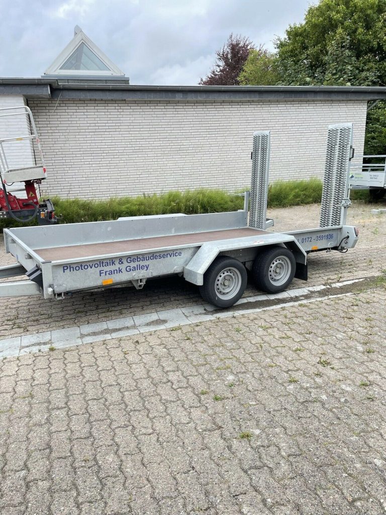 Autotransporter / Trailer