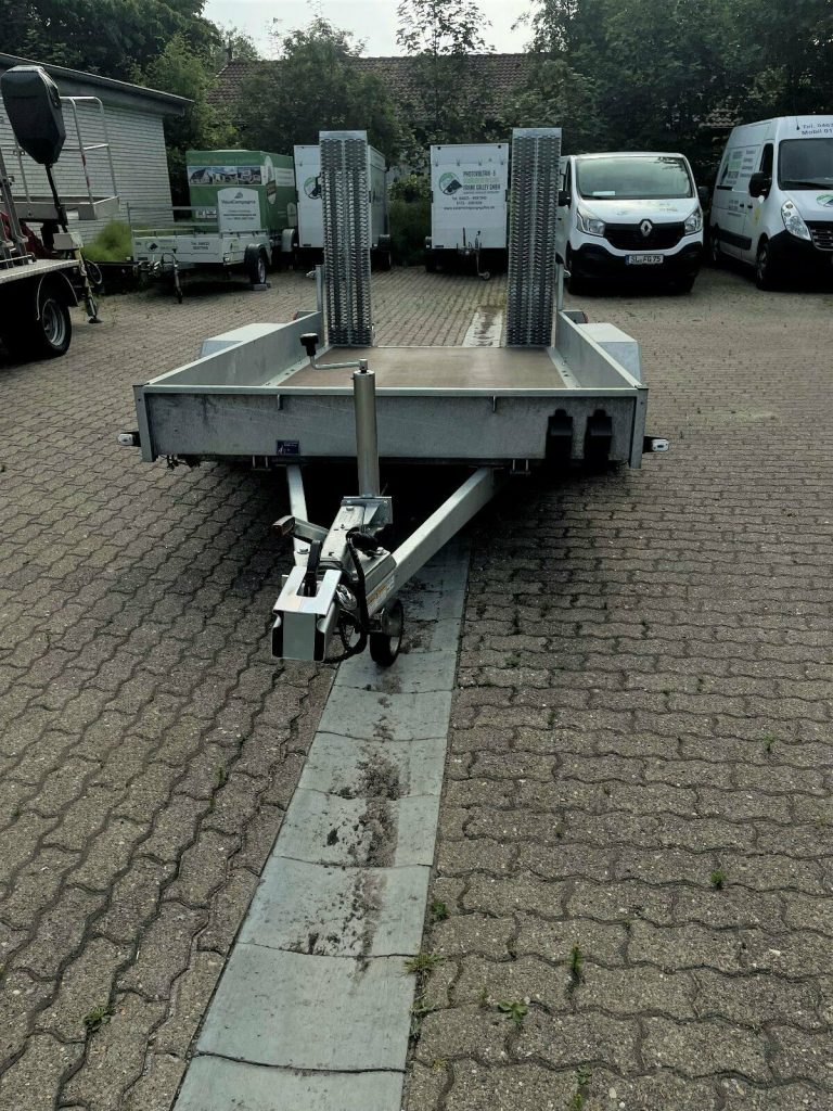 Autotransporter / Trailer
